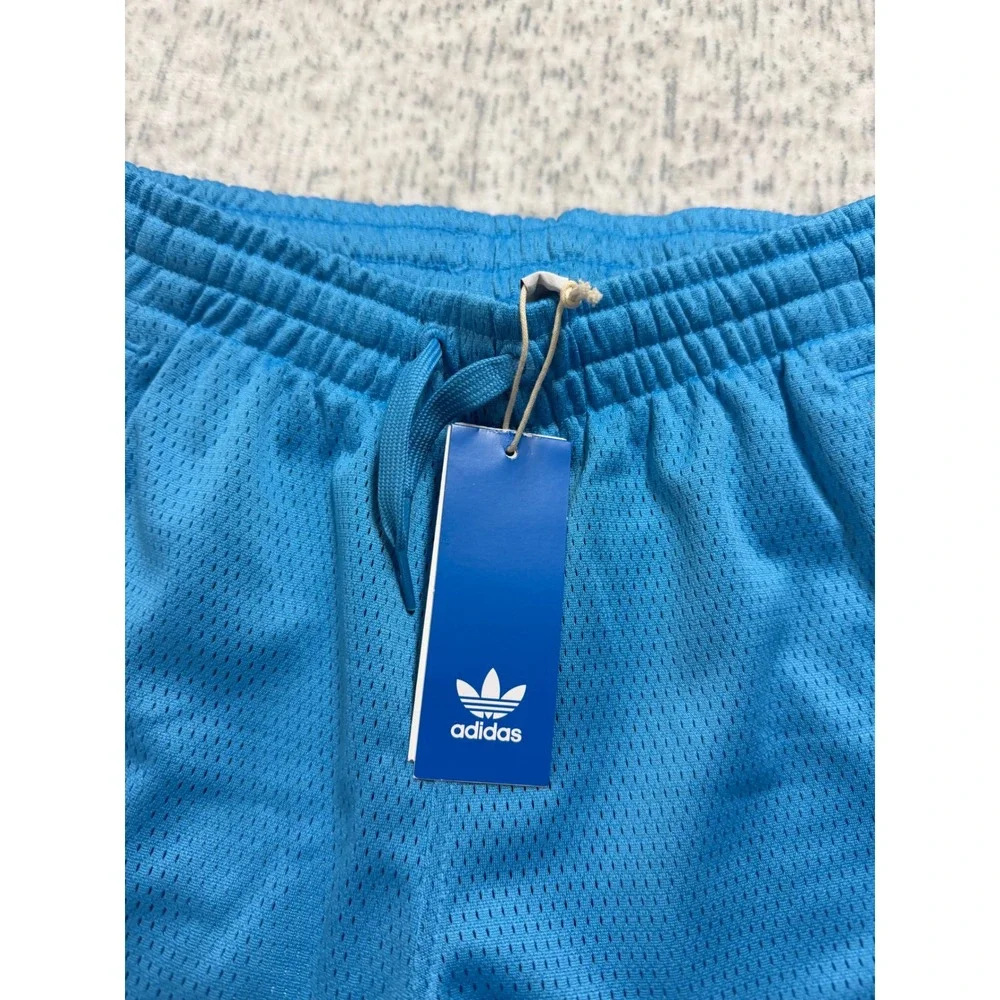 Adidas Originals Boys Mesh Basketball Shorts Sky Rush Blue JW1989 Size M‎ NWT